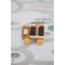 Деревянная машинка 