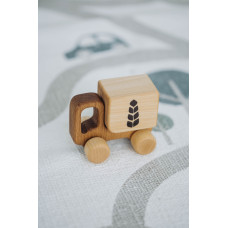 Деревянная машинка 