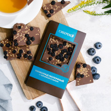 Шоколад молочный с черникой и льном 100 г СибирьЭко