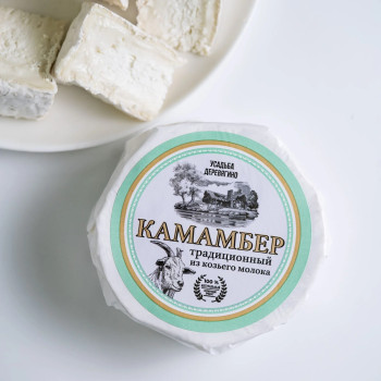 Сыр мягкий из козьего молока с белой плесенью Камамбер
