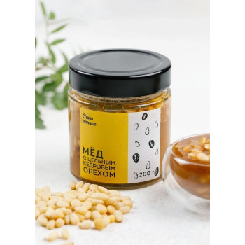 Мед с цельными кедровыми орешками / 220 г