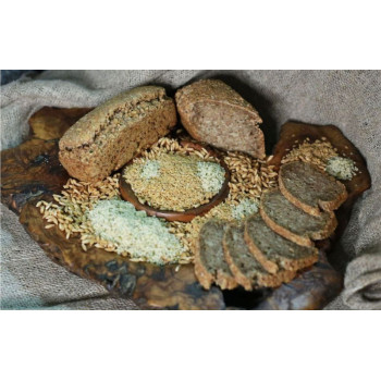 Полба Классический с ядрами конопли 200 гр