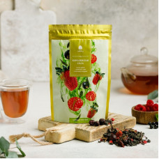 Чайный напиток Саган-дайля с зеленым чаем и лесными ягодами 